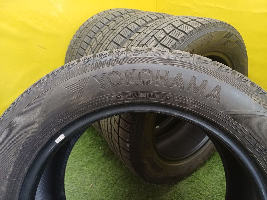 Шины 225 55 R17 YOKOHAMA комплект