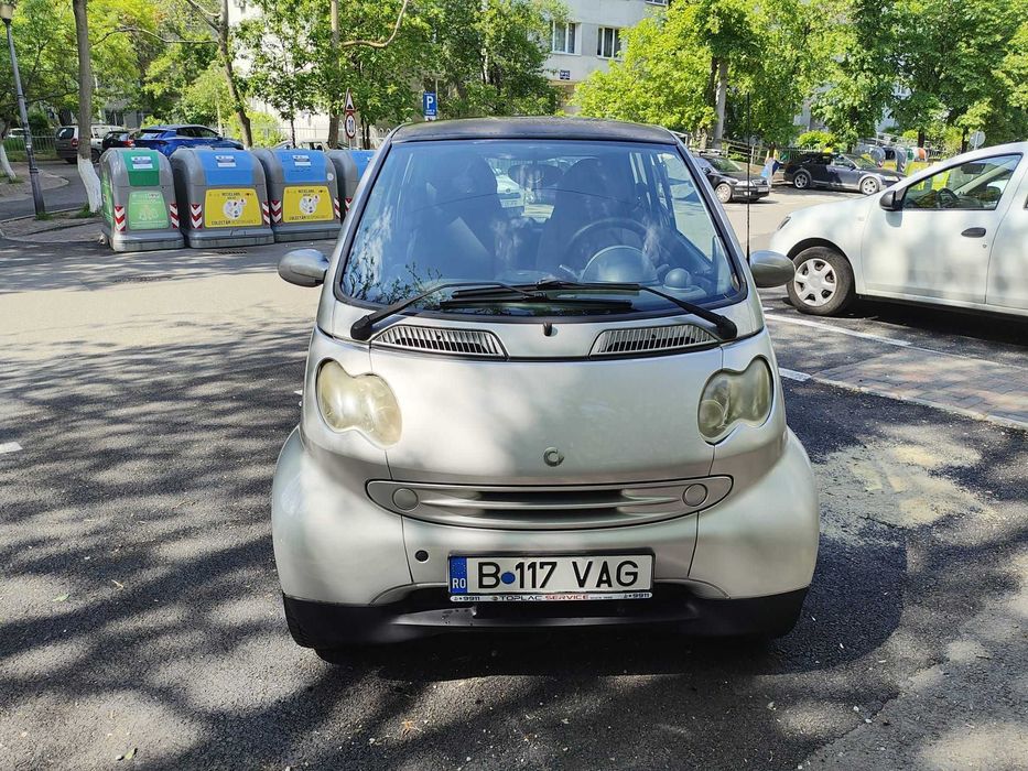 Vând Smart Fortwo