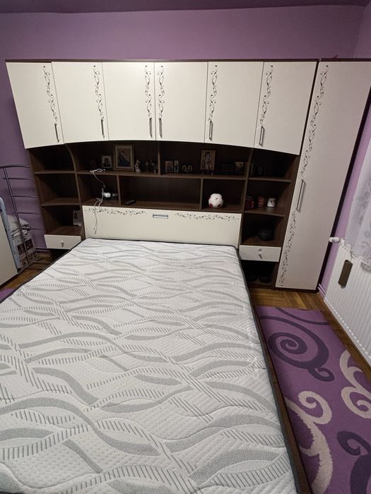 Vand mobila pentru dormitor