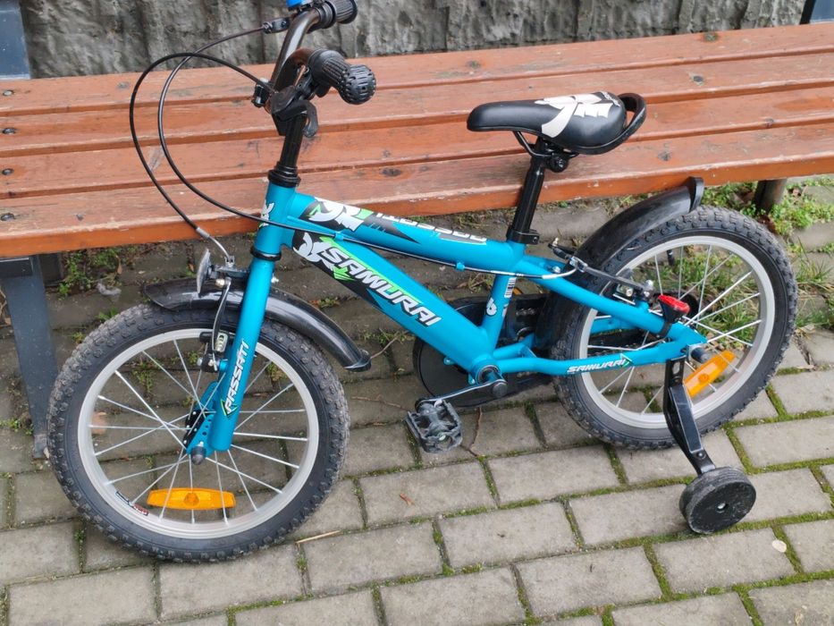 Много запазен Велосипед 16"