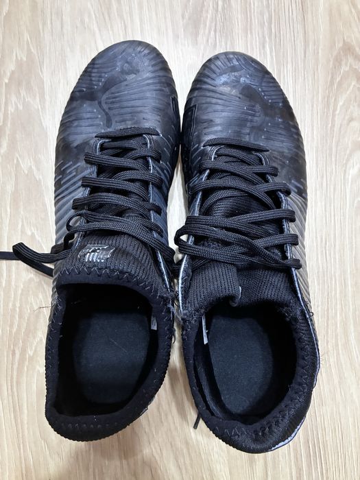 Ghete fotbal puma future Z gazon sintetic