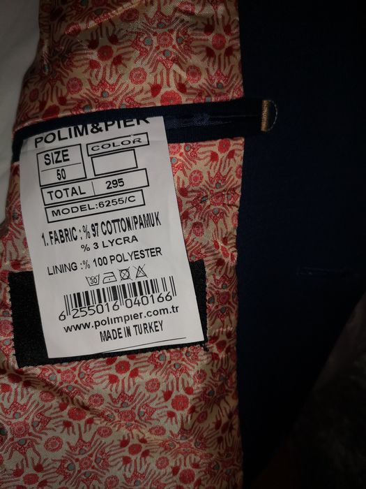 Sacou și cămașa alba