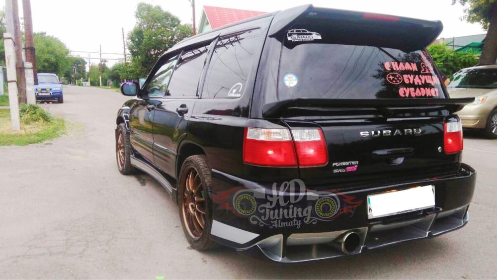 Бампер задний ChargeSpeed со сплиттером Subaru Forester SF
