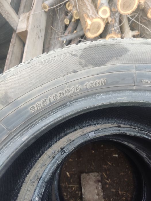 Продам шины Якохома 225/60r18.