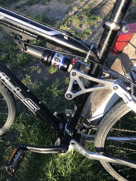 Vând bicicleta Bulls