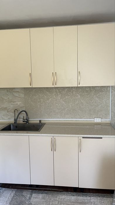 Кухонный гарнитур сатылады!