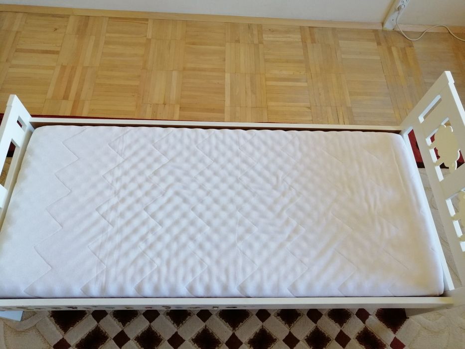 Детско легло с матрак от Икеа