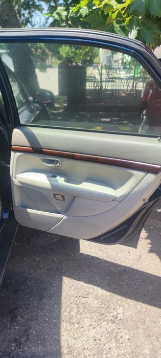 Продавам  цяло или на части Volvo s80