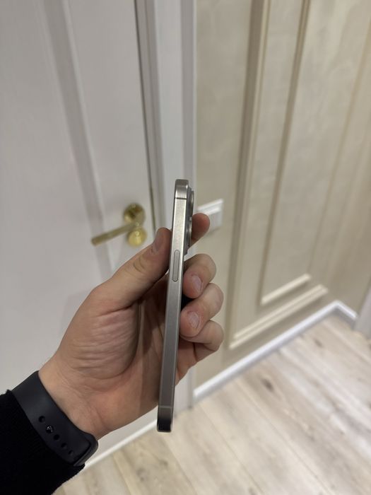 Iphone 15 pro 256gb yomkost 87%