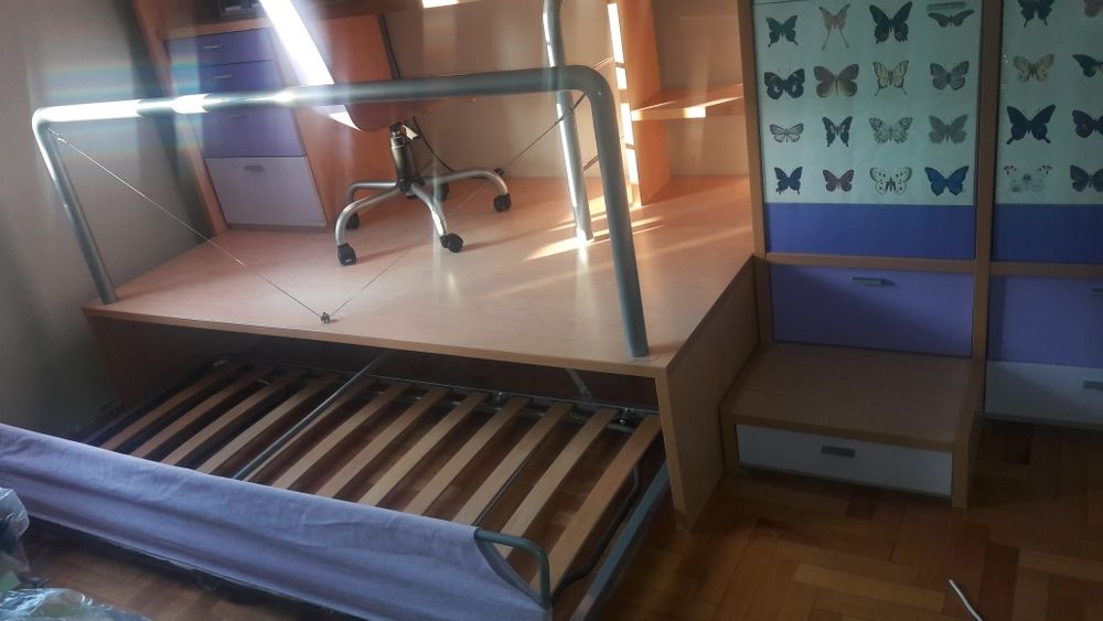 Mobila cu pat si birou