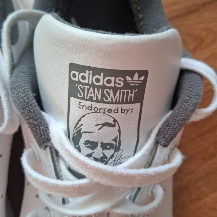 Мъжки обувки на adidas