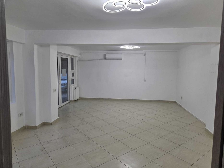 Inchiriere spatiu comercial Militari Residence  Str.Rezervelor