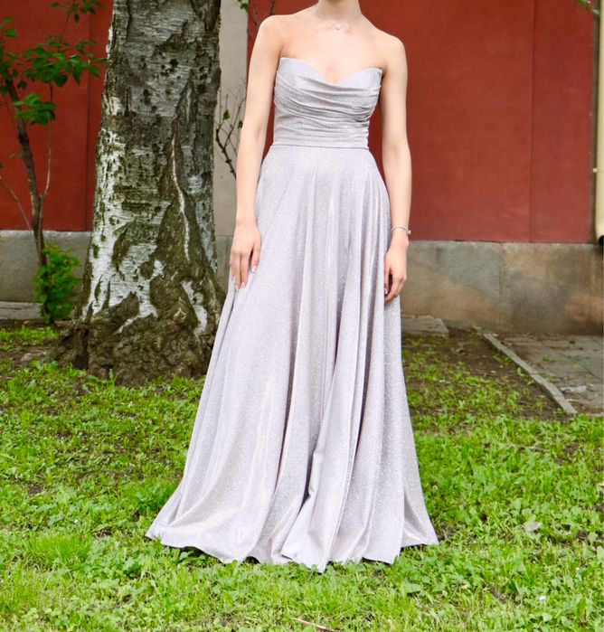 Абитуриентска рокля