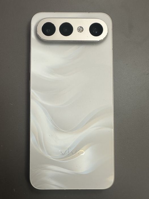 Vivo s50 pro mini Новый 256гб