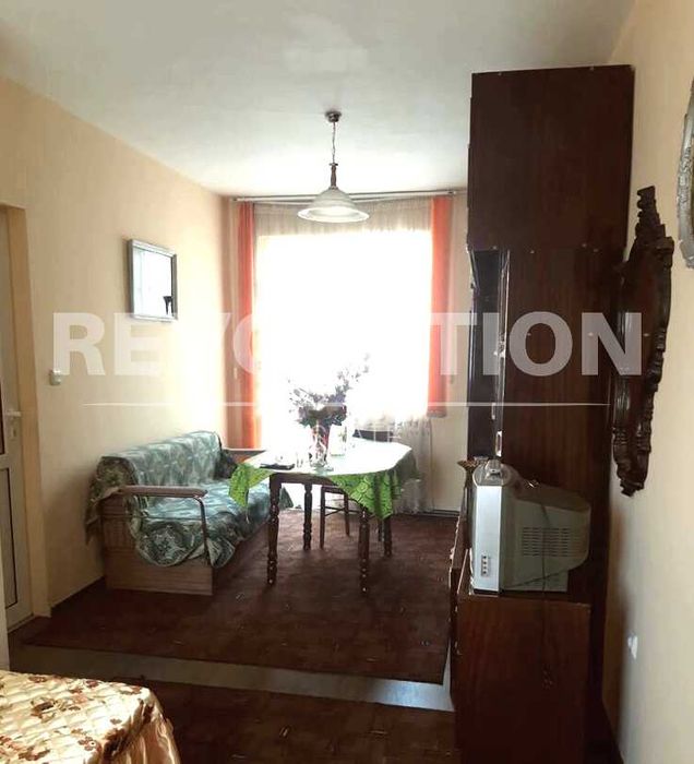 Двустаен апартамент в района на Колхозен пазар