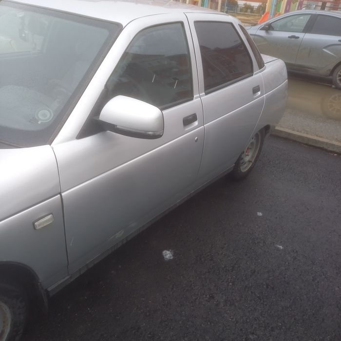 Продам ваз 2110  год выпуска 2004