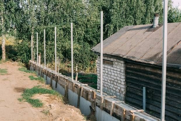 Фундамент под еврозабор