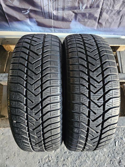 2 anvelope iarna 195 55 16 Pirelli Runflat 2021