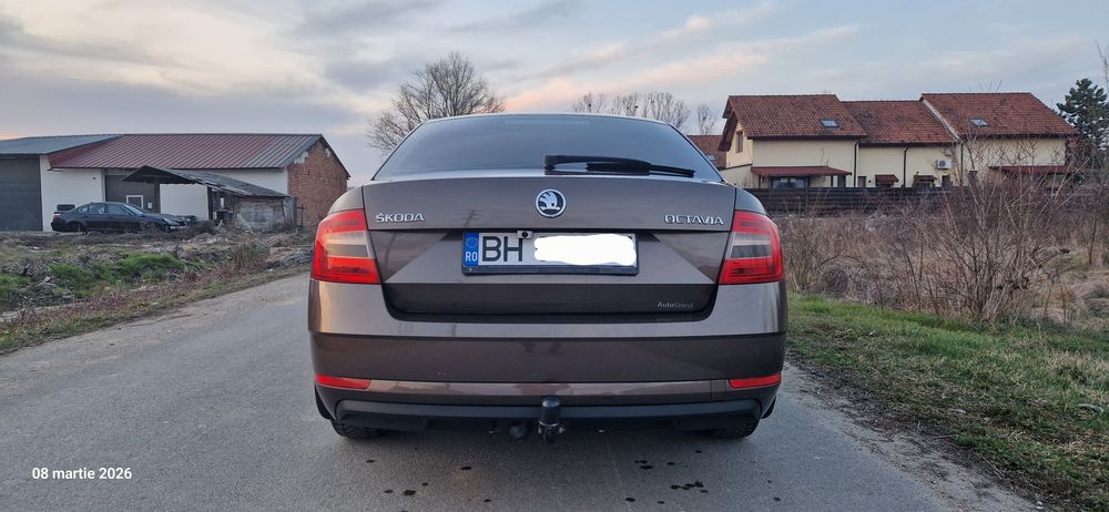 SKODA Octavia 2018 — imagine 4