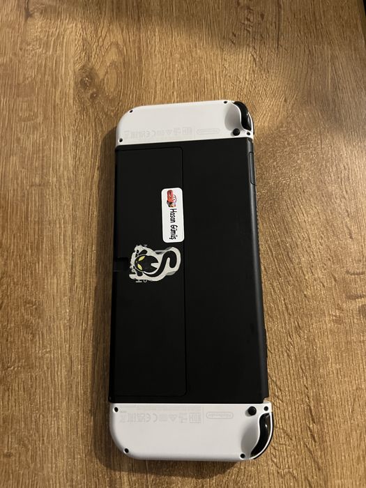 Nintendo Switch OLED Alb + Joc FC25 + Accesorii – Stare Excelentă