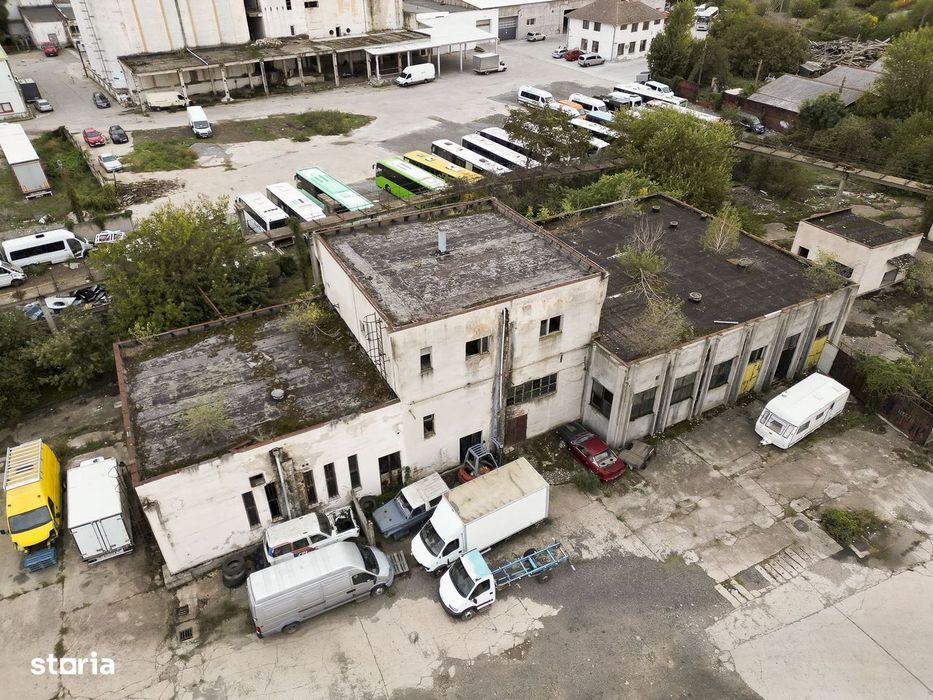 Clădiri industriale cu teren 6820mp