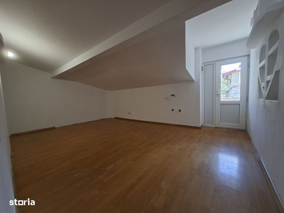 Piata Unirii, Calea Calarasilor, PROPRIETAR, vand casa P+M, 4 camere