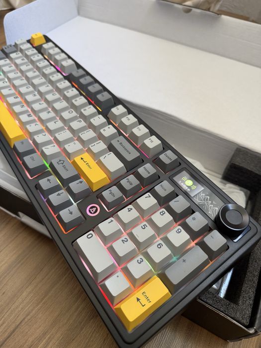 НОВА Ajazz AK980 V2 - Механична клавиатура