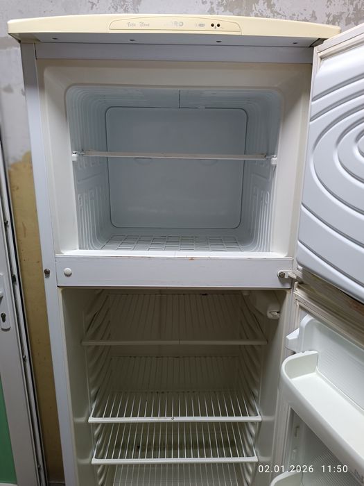 Продам б/у холодильник