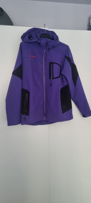 Geacă Mammut pentru femei