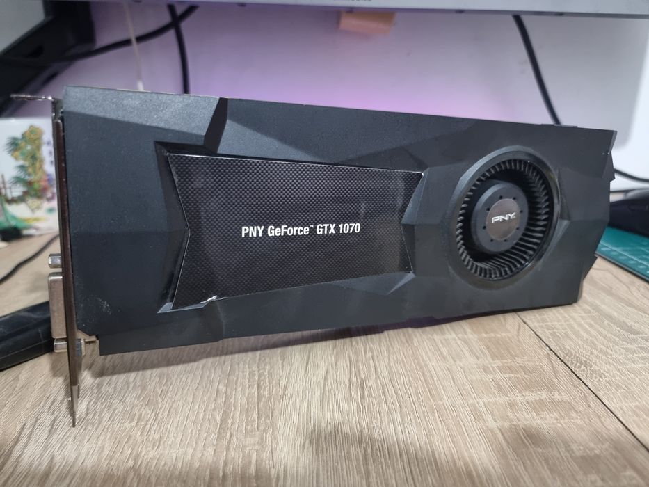 Placa video 1070 8gb DEFECTA