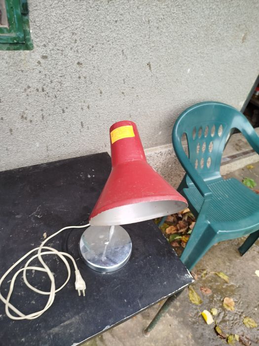 Многофункционална лампа