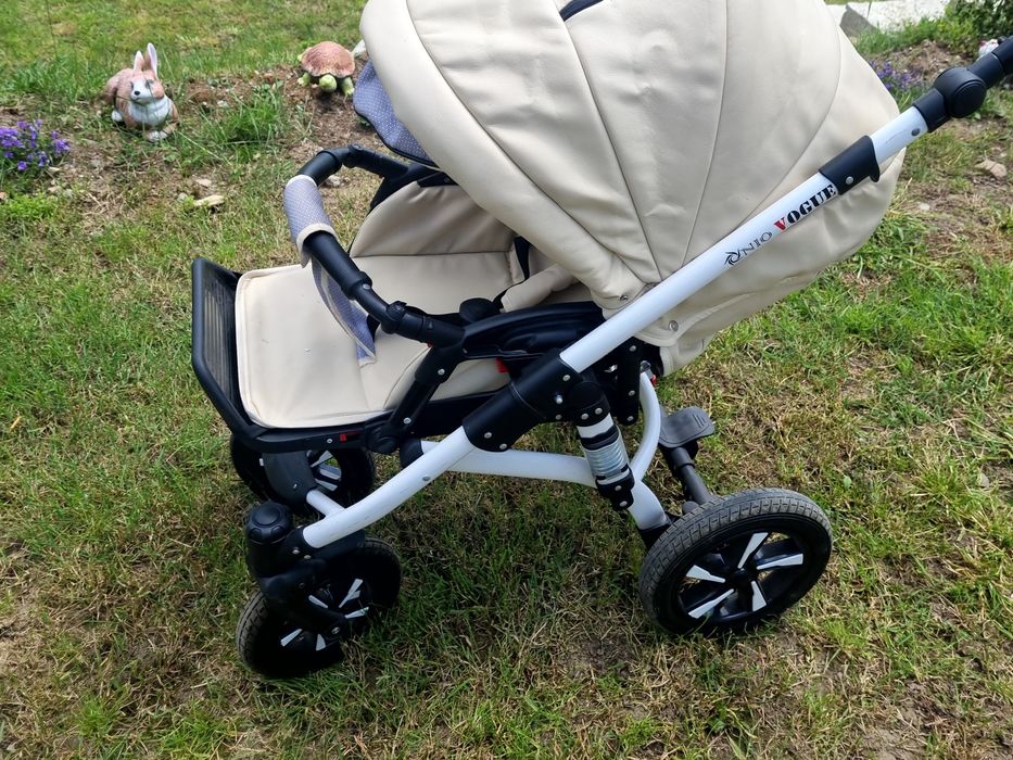 Бебешка количка ONIO VOGUE