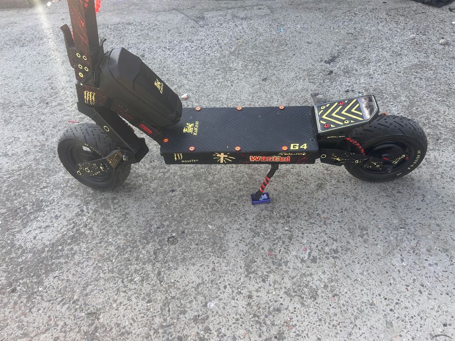 Trotineta electrică Kukirin g4 costum