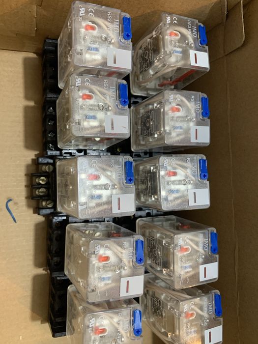 Temporizatoate- relee intarziere -socluri