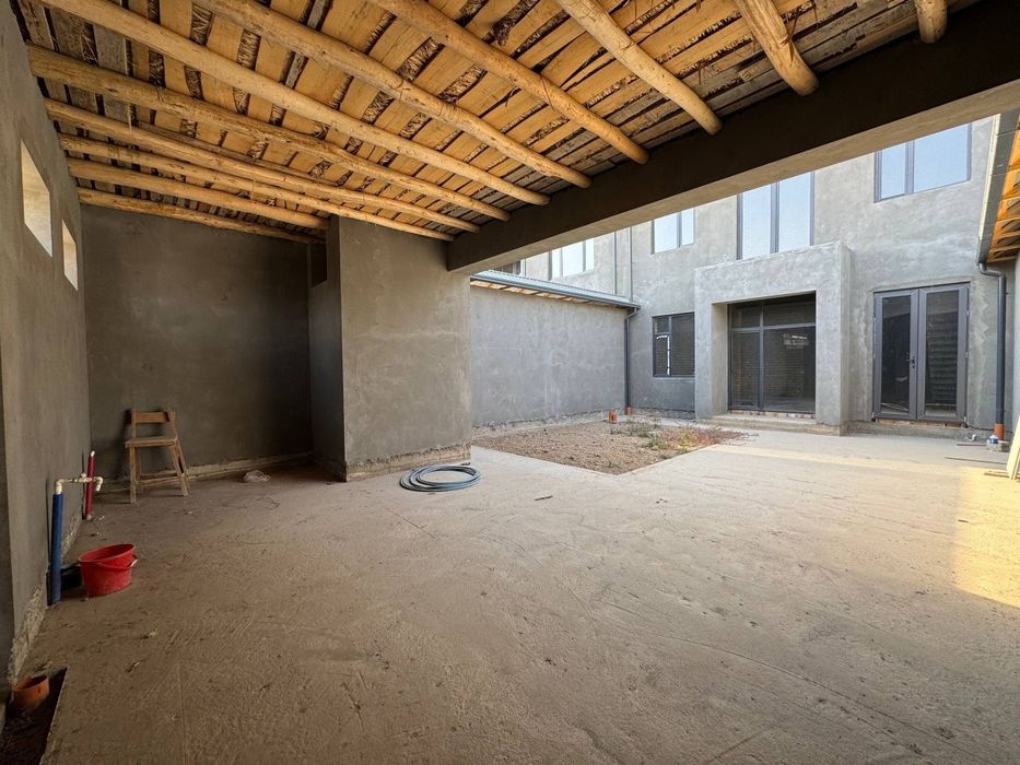 Продаётся дом! 2,20 соток 6 комнат, 2 холла, падвал. Дом г