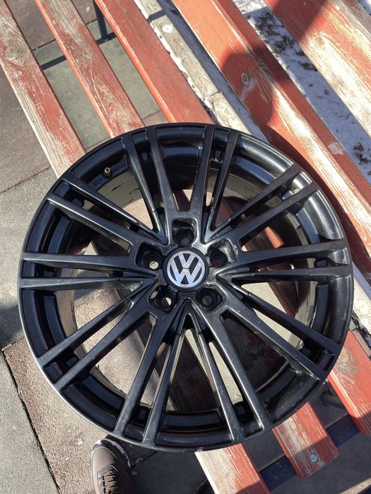 Титанки Оригинал R18 почти новые