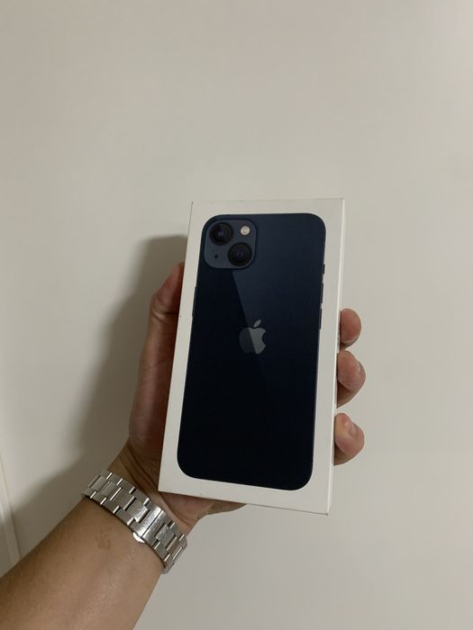 Продам Айфон 13 память 128гб Акб100%