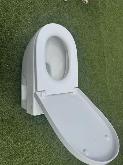 Унитаз подвесной унитаз с инсталяцией Grohe