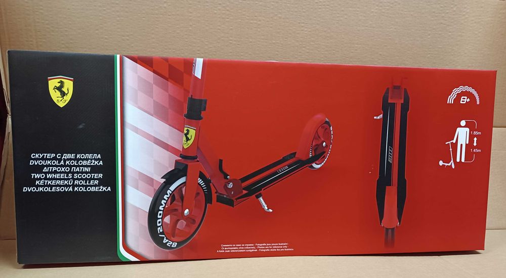 FERRARI  скутер за деца 8+ и възрастни
