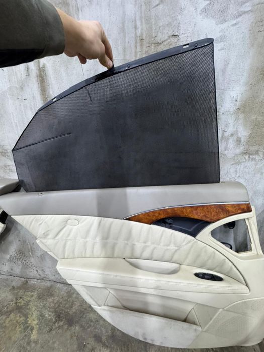 Дверные карты (обшивка на w211)