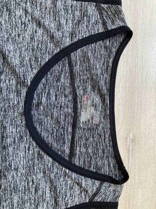 Under Armour Tech Heatgear Loose мъжки потник размер XL