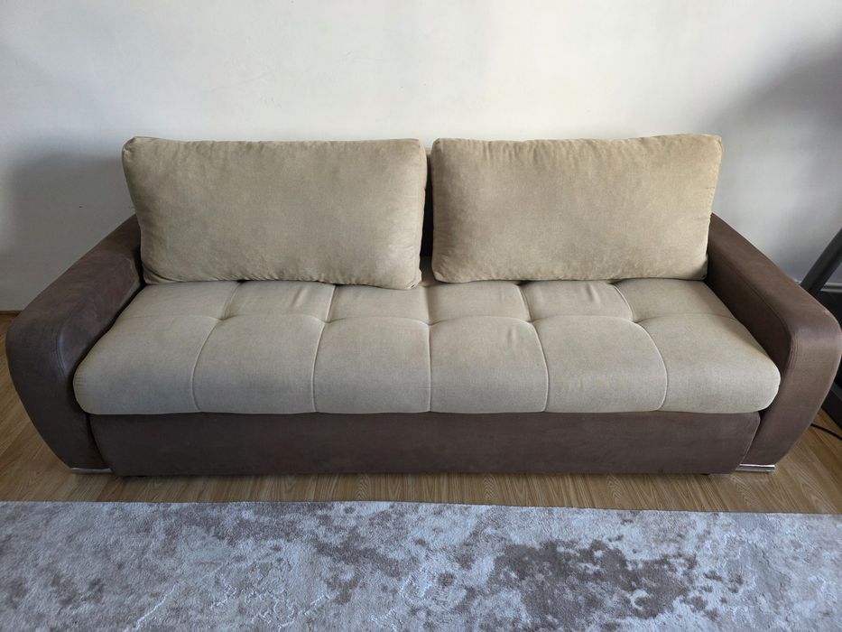 Vand canapea 700ron