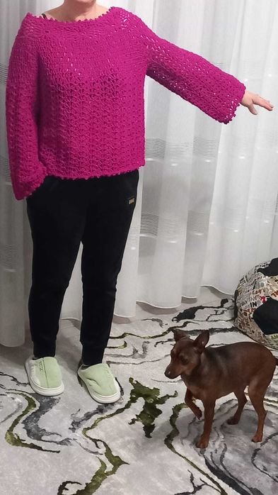 Bluza croșetată manual