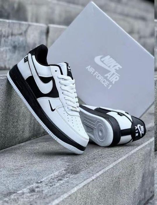 De vanzare mai multe modele