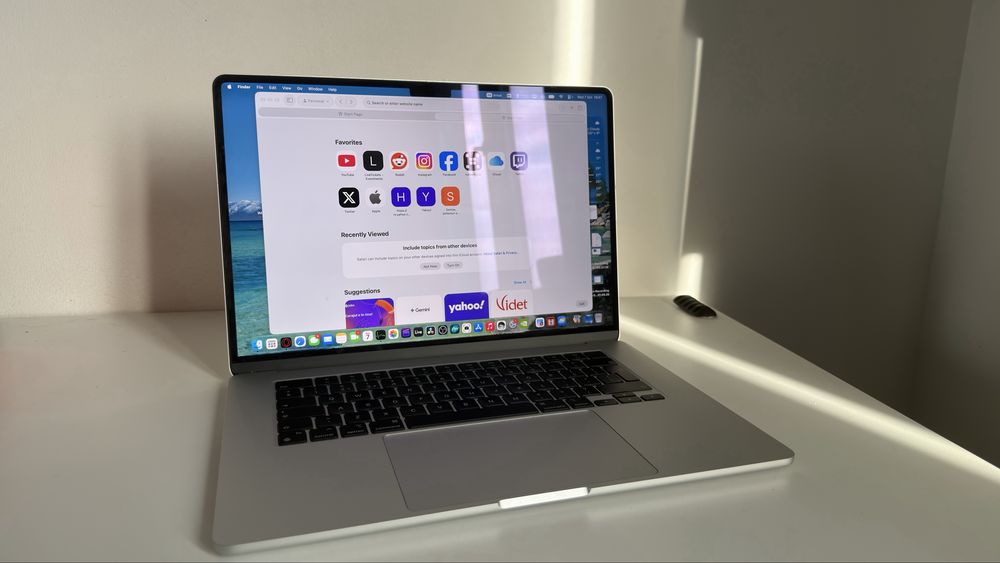 Macbook Air 15’ M2 512gb 8gb RAM