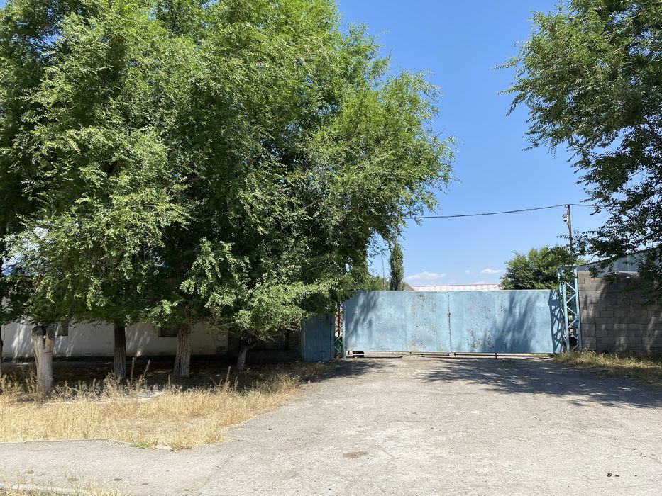 Продам базу. село курдай,срочно