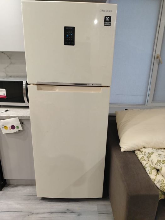 Продам холодильник срочно!