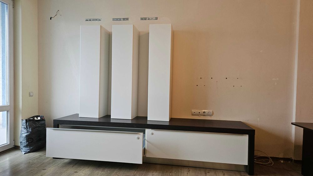 Поръчкова кухня с уреди и холна секция комплект