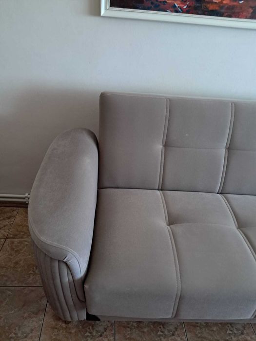 Canapea noua Constanta