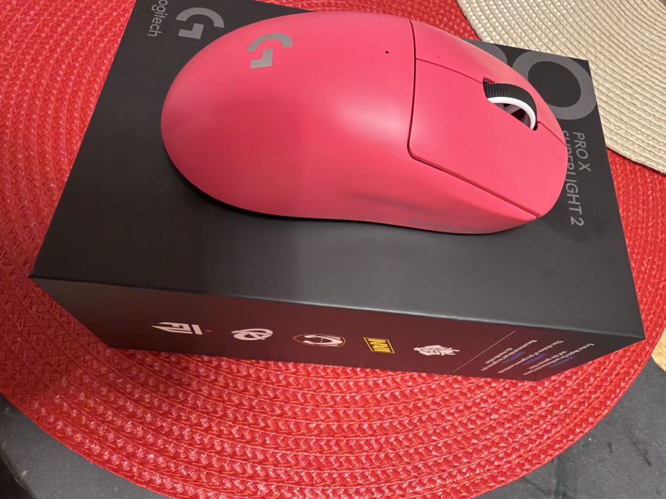 Mouse gaming Superlight 2 Magenta